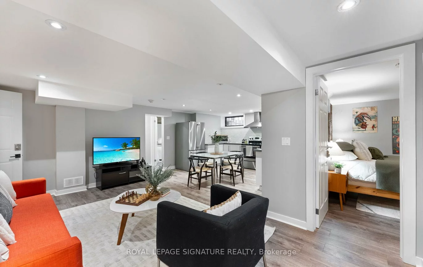 88, Beaver Bend, Eringate-Centennial-West Deane, Toronto