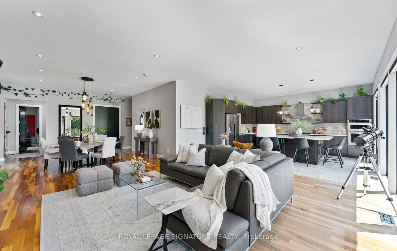 88, Beaver Bend, Eringate-Centennial-West Deane, Toronto