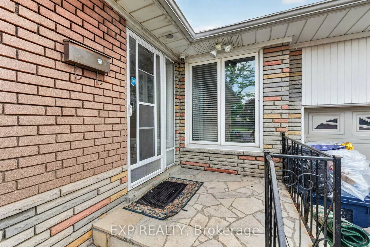 64, Bridesburg, Kingsview Village-The Westway, Toronto