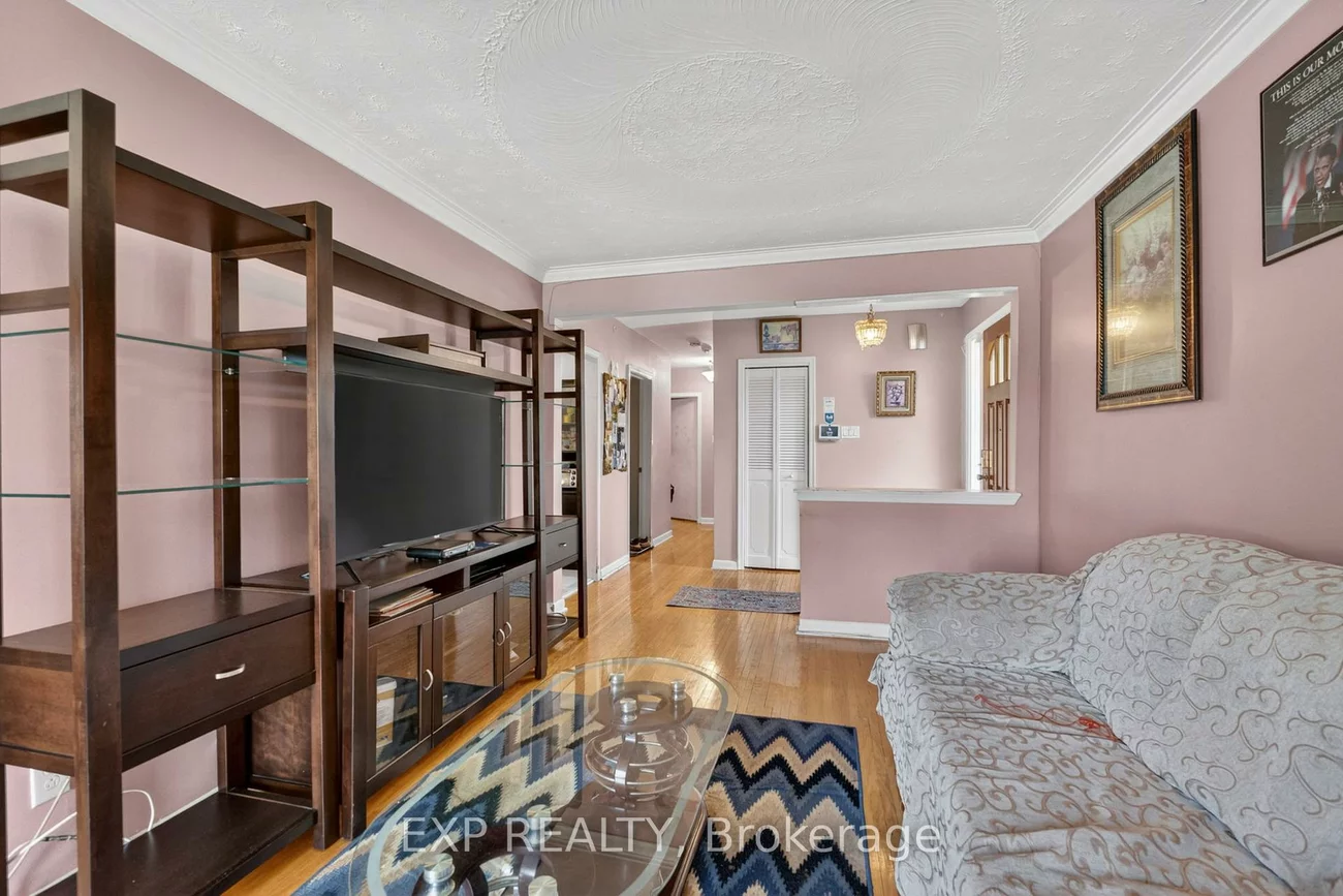 64, Bridesburg, Kingsview Village-The Westway, Toronto