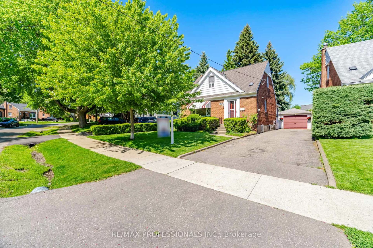 29, Westleigh, Alderwood, Toronto
