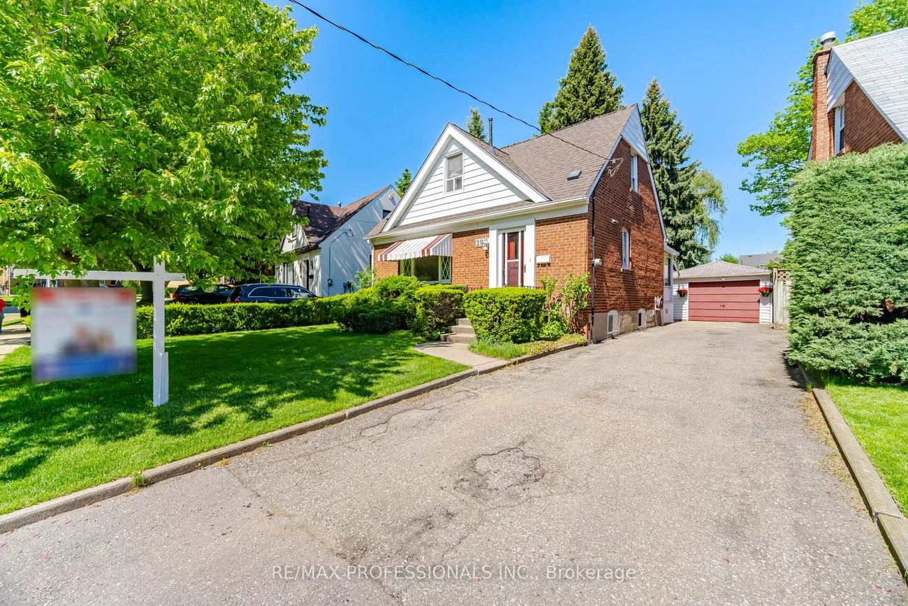 29, Westleigh, Alderwood, Toronto