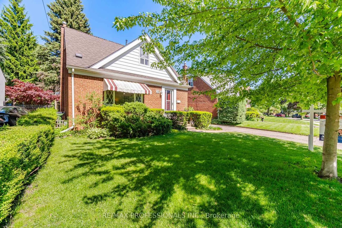 29, Westleigh, Alderwood, Toronto