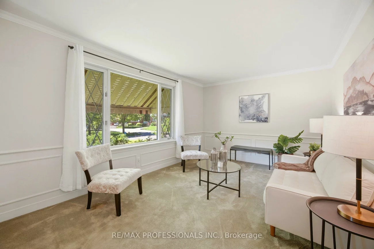 29, Westleigh, Alderwood, Toronto