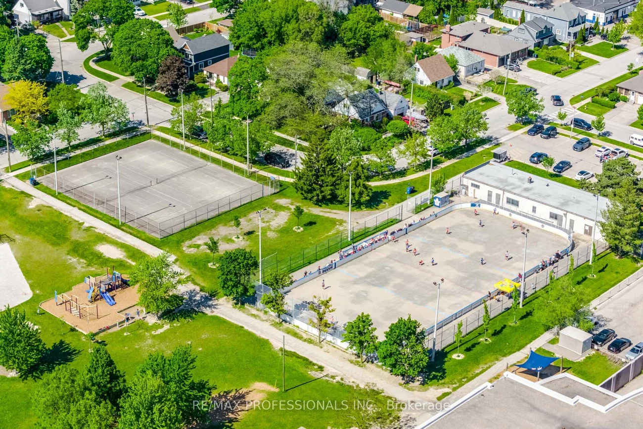 29, Westleigh, Alderwood, Toronto