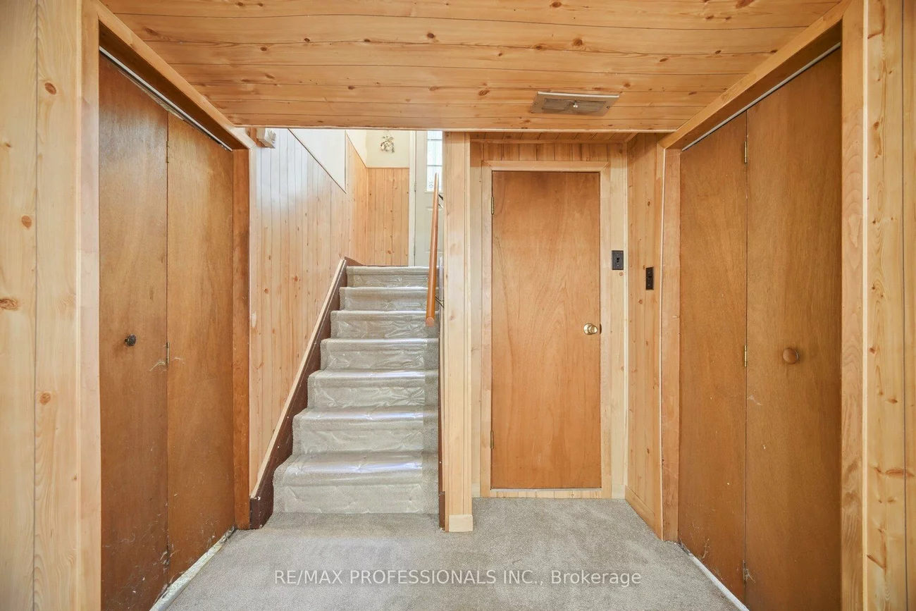 29, Westleigh, Alderwood, Toronto