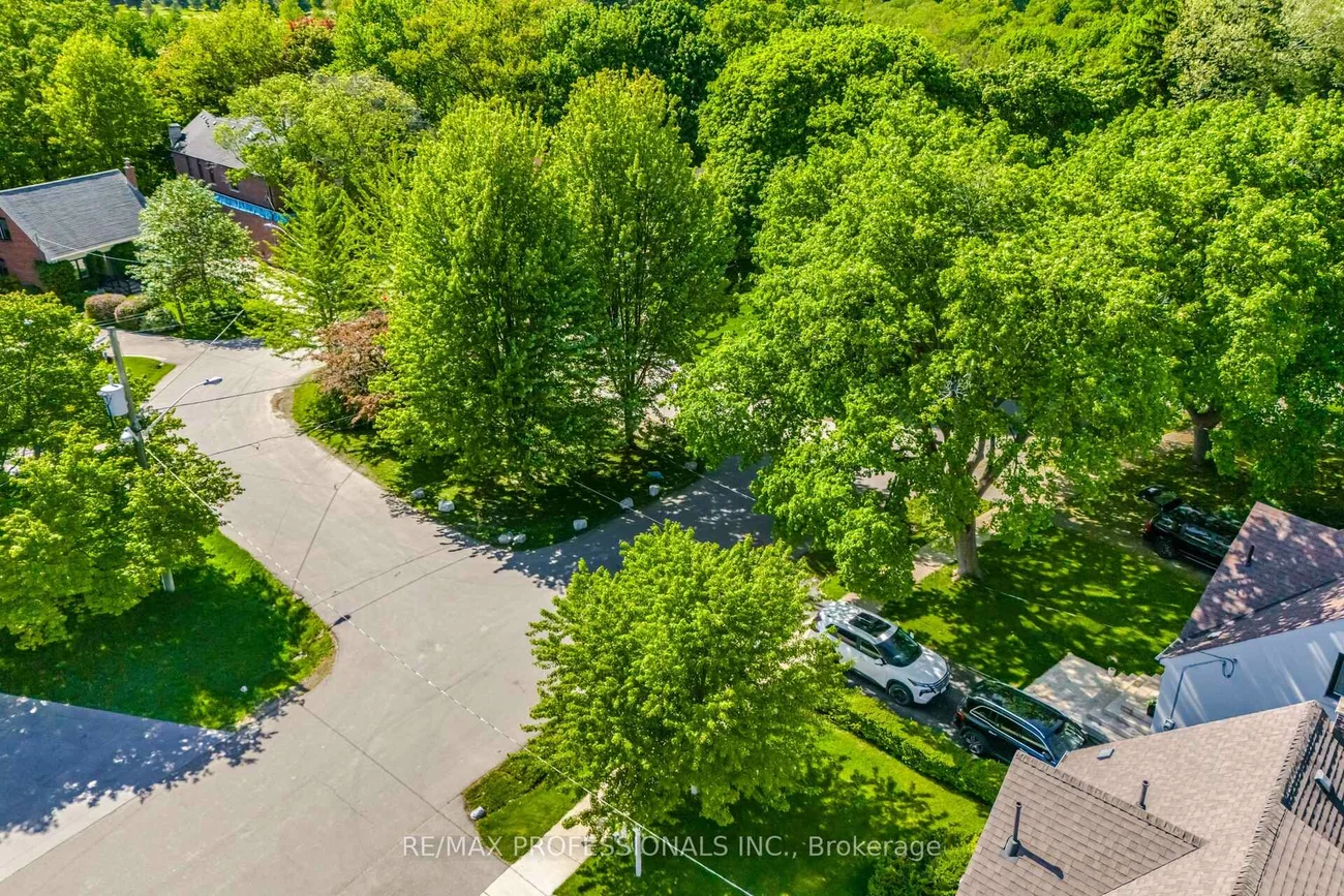 29, Westleigh, Alderwood, Toronto