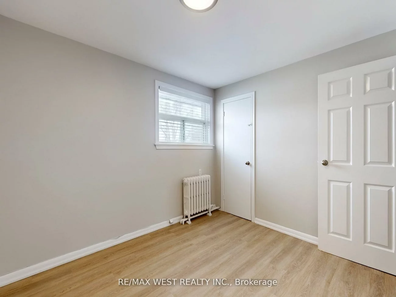 16, Upwood, Rustic, Toronto