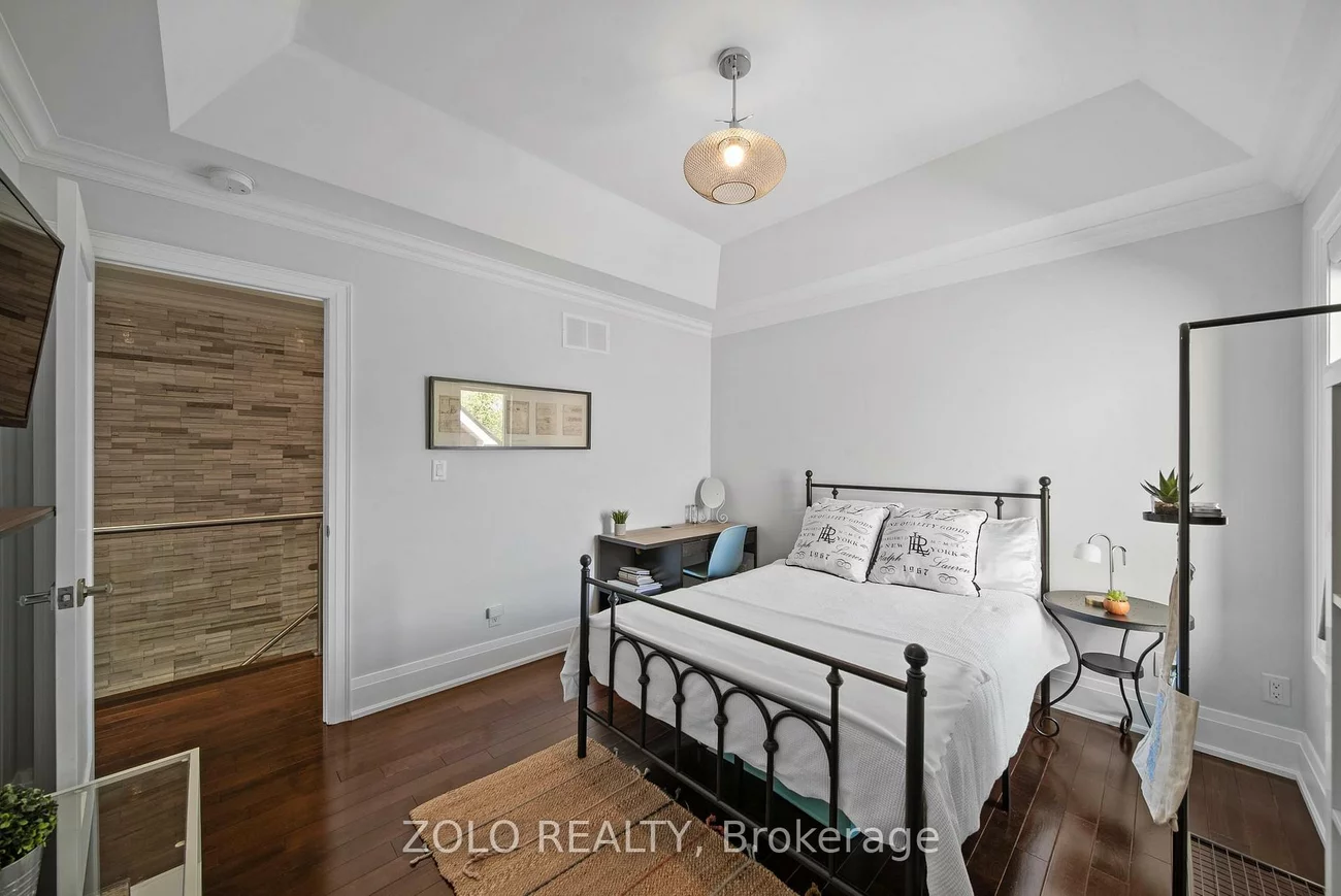 168A, Lake, Long Branch, Toronto