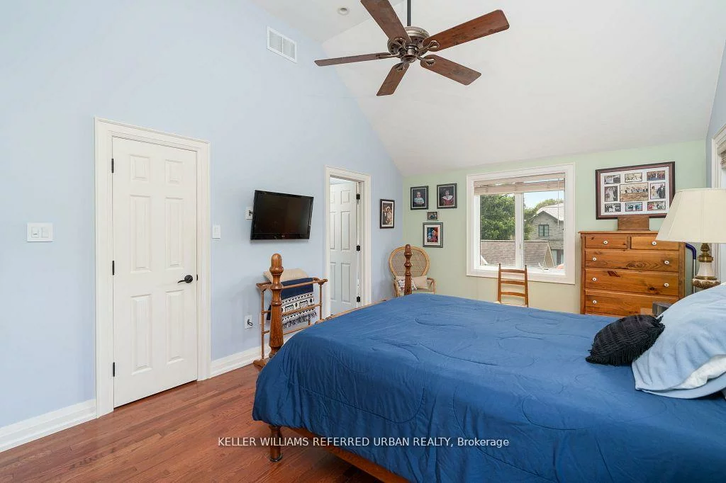 317, Rathburn, Islington-City Centre West, Toronto