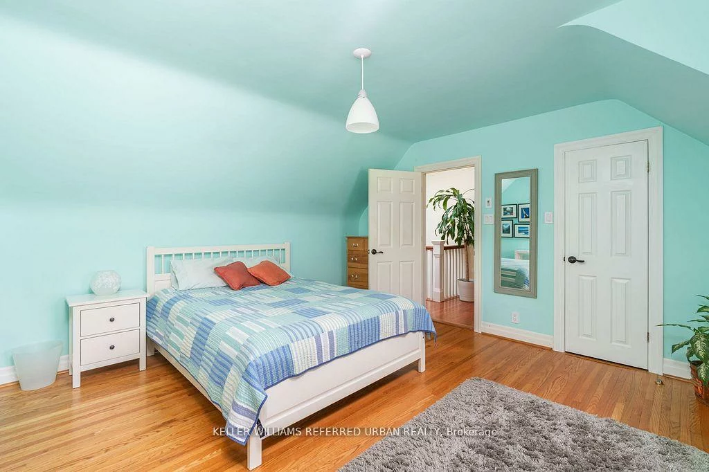 317, Rathburn, Islington-City Centre West, Toronto