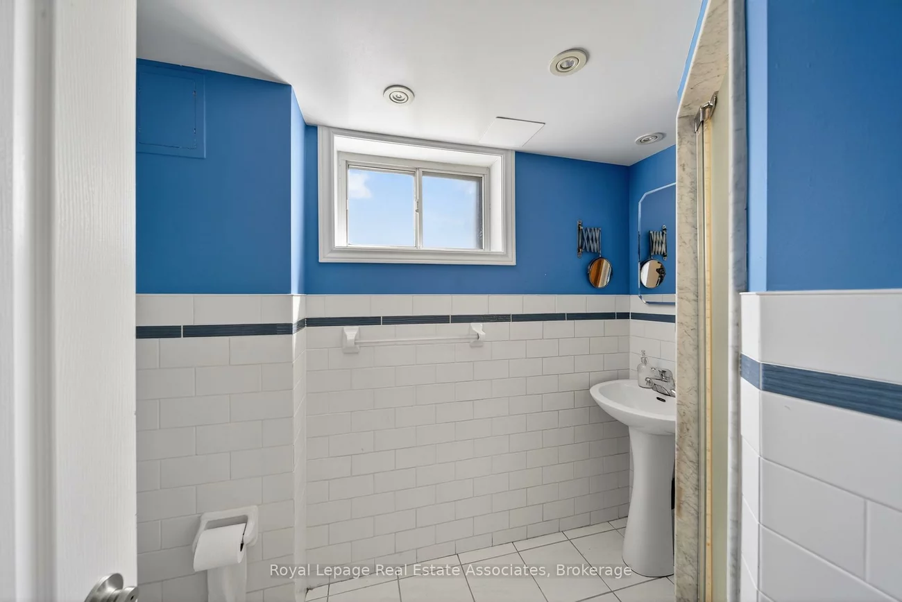141, The Westway, Willowridge-Martingrove-Richview, Toronto
