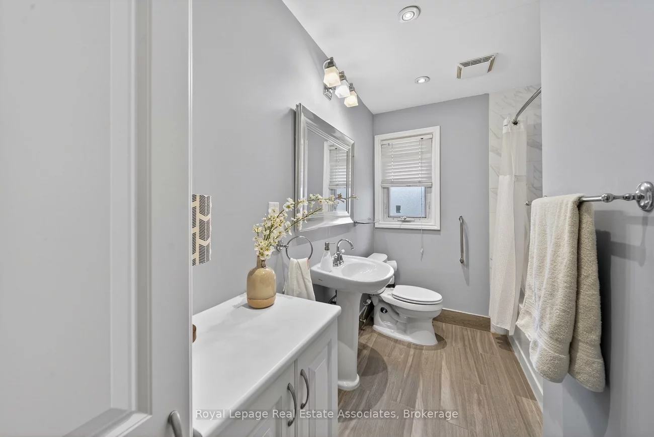 141, The Westway, Willowridge-Martingrove-Richview, Toronto