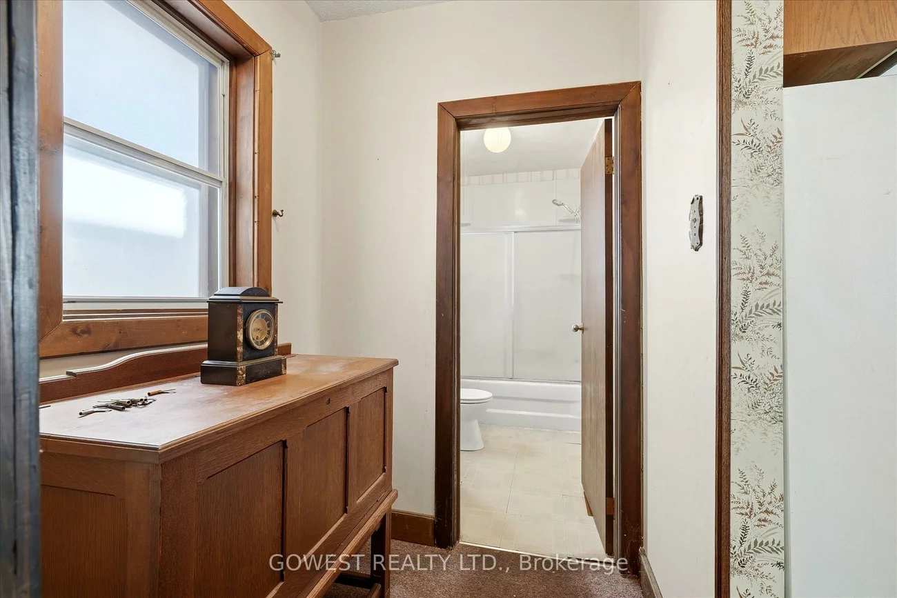 60, Warren, Lambton Baby Point, Toronto