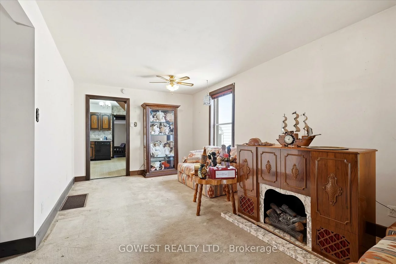 60, Warren, Lambton Baby Point, Toronto