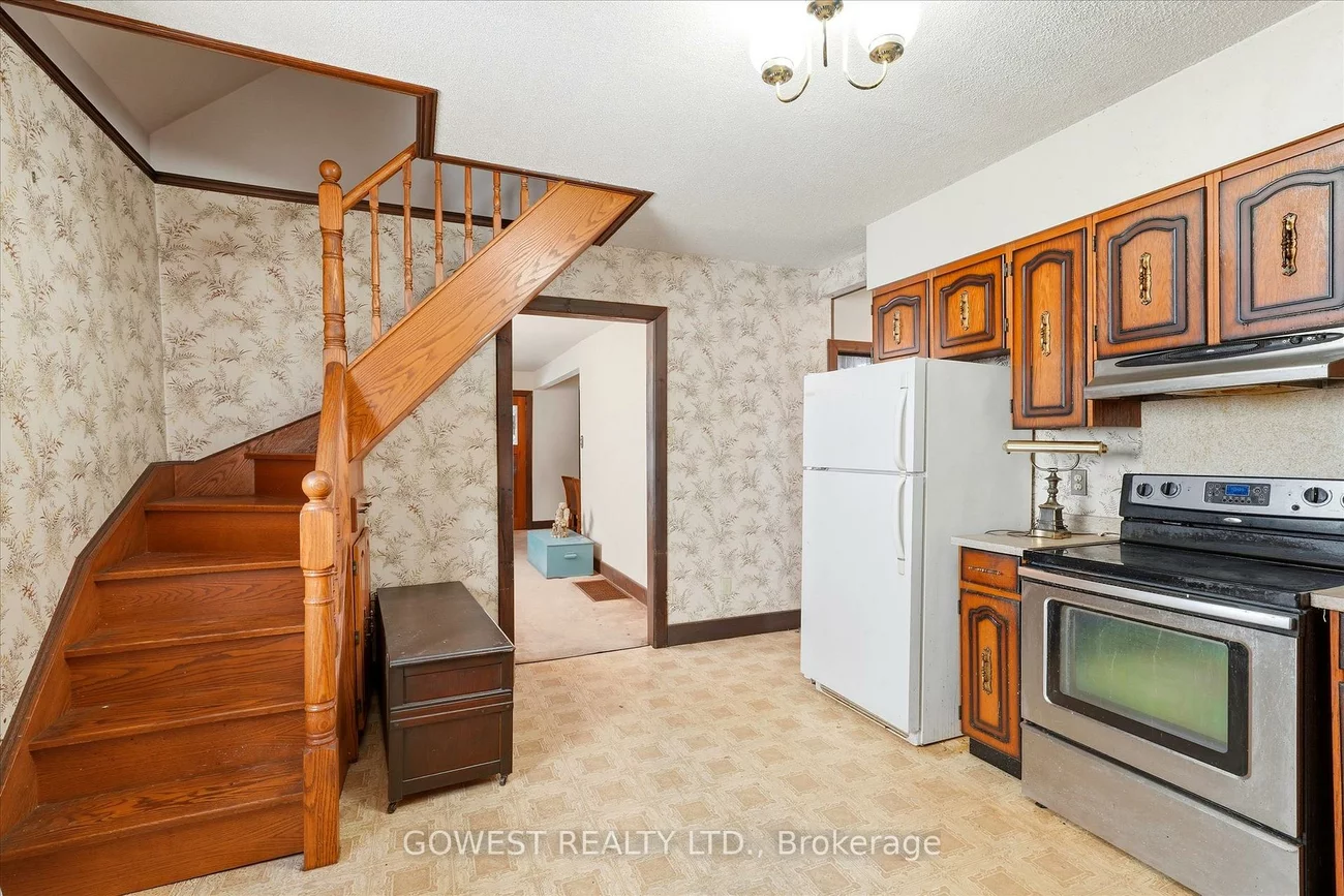 60, Warren, Lambton Baby Point, Toronto