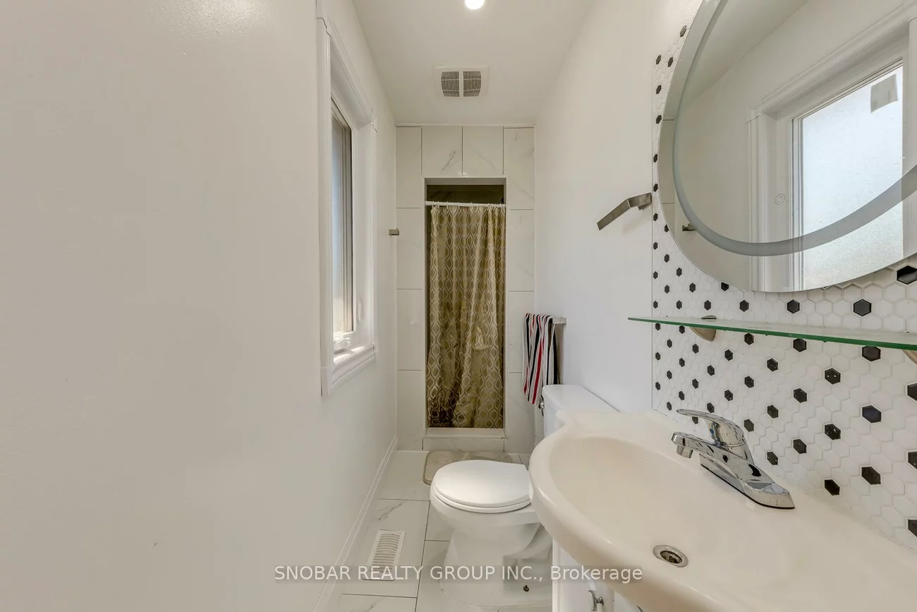 296, Rimilton, Alderwood, Toronto