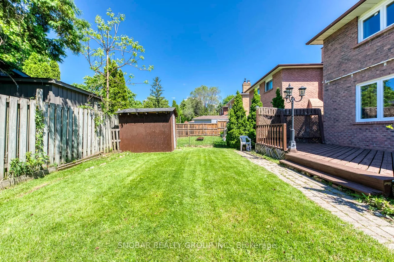 296, Rimilton, Alderwood, Toronto