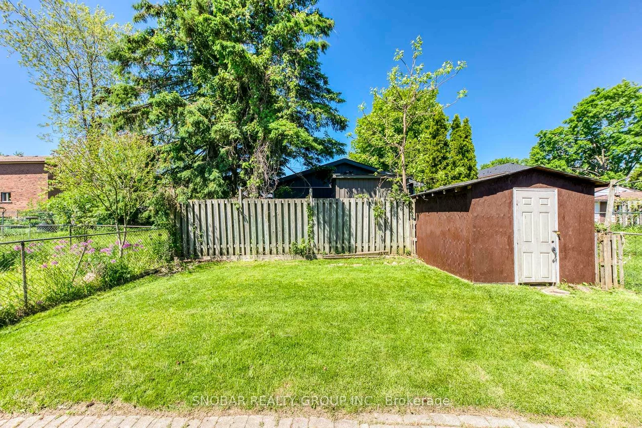 296, Rimilton, Alderwood, Toronto
