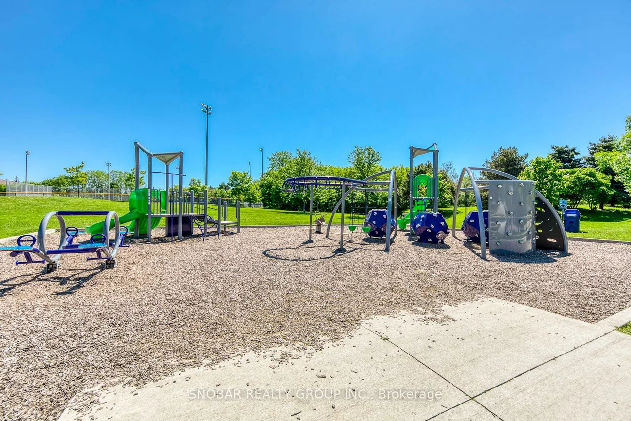 296, Rimilton, Alderwood, Toronto