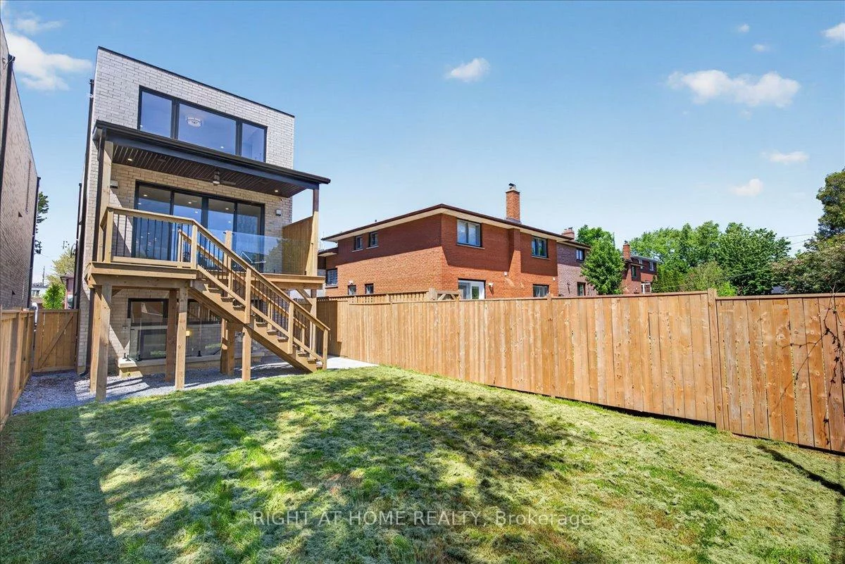 15B, ROSEMEADE, Stonegate-Queensway, Toronto