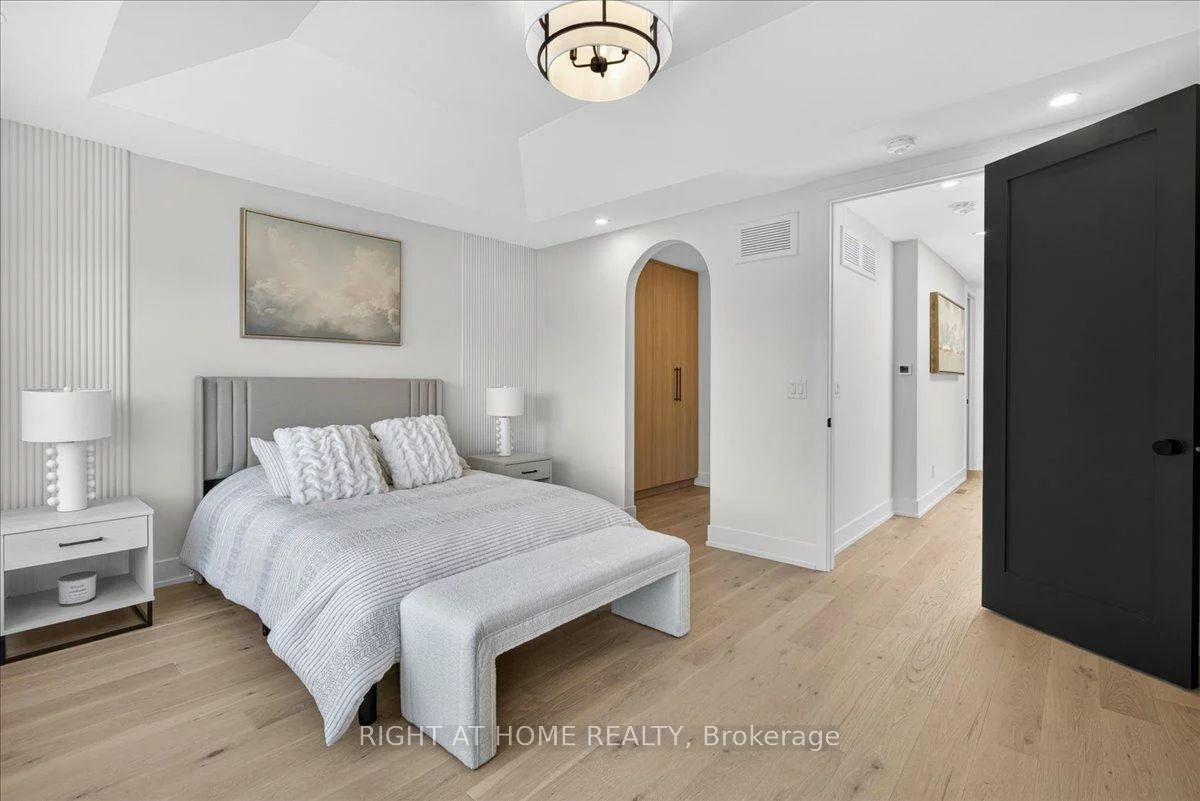 15B, ROSEMEADE, Stonegate-Queensway, Toronto