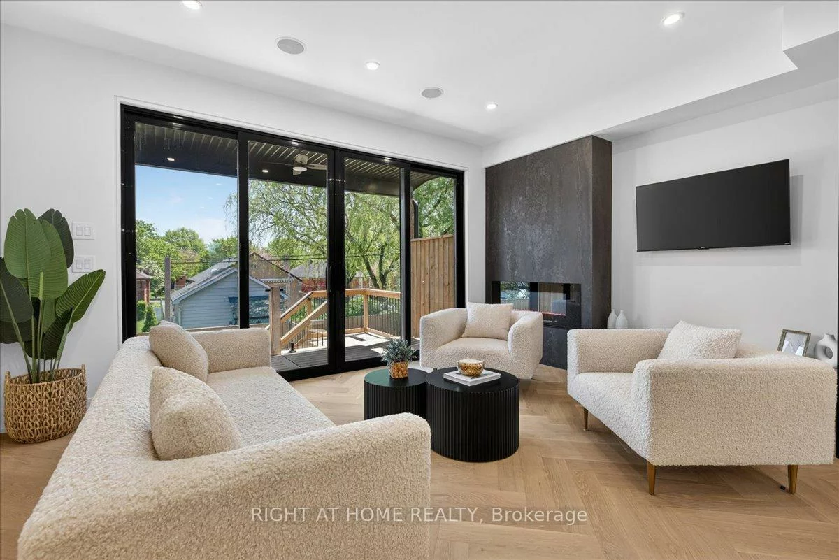 15B, ROSEMEADE, Stonegate-Queensway, Toronto