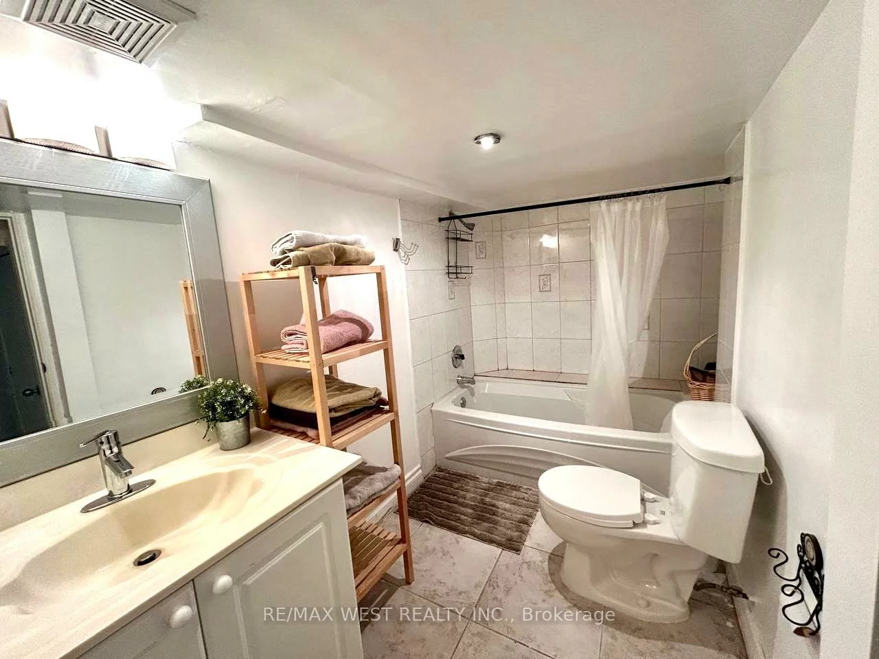 36, Fourteenth, New Toronto, Toronto