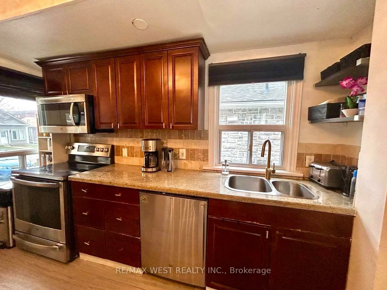 36, Fourteenth, New Toronto, Toronto