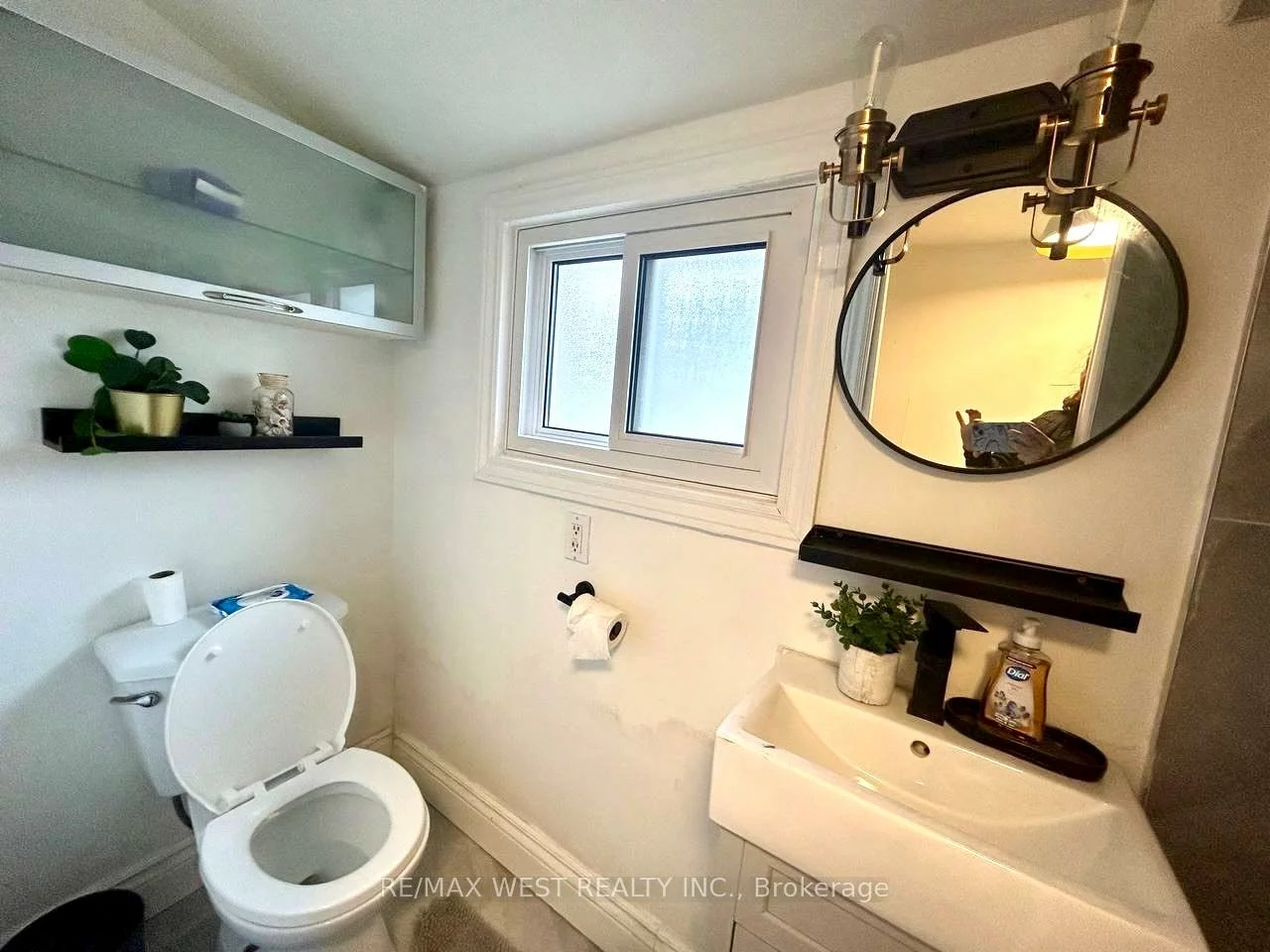 36, Fourteenth, New Toronto, Toronto