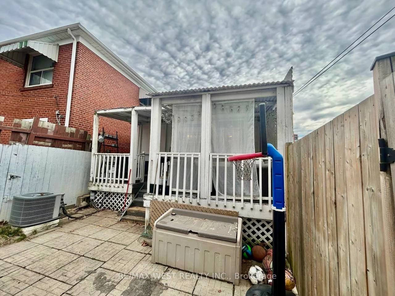 36, Fourteenth, New Toronto, Toronto
