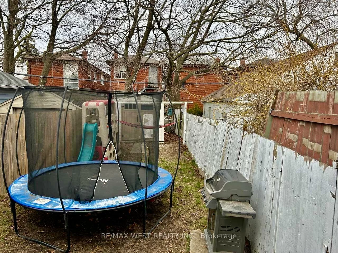 36, Fourteenth, New Toronto, Toronto