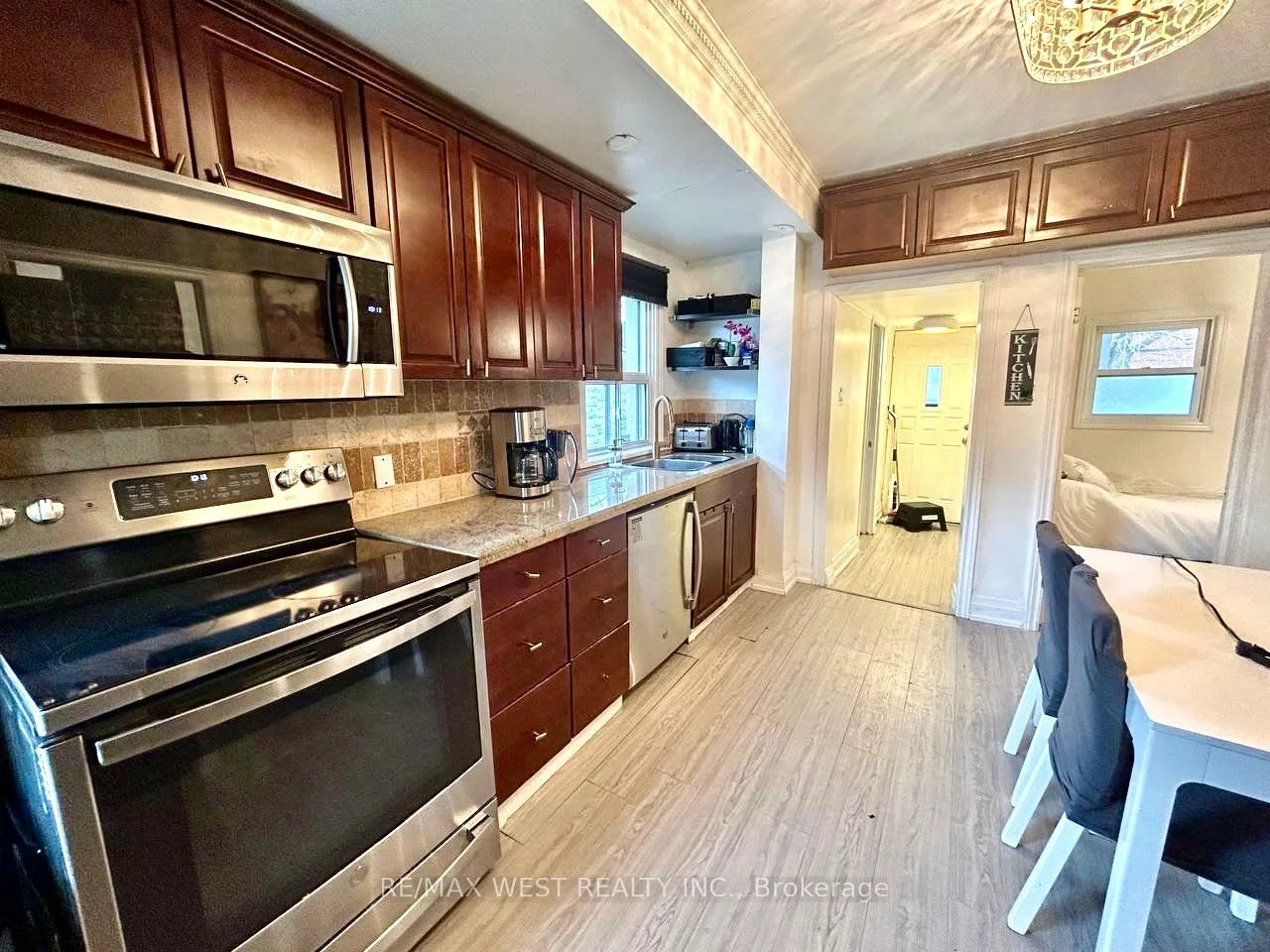 36, Fourteenth, New Toronto, Toronto