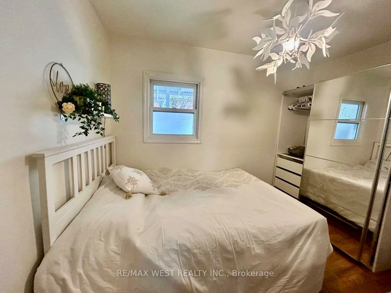 36, Fourteenth, New Toronto, Toronto