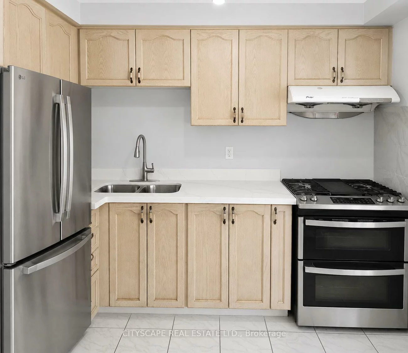 29, Centrepark, Brookhaven-Amesbury, Toronto