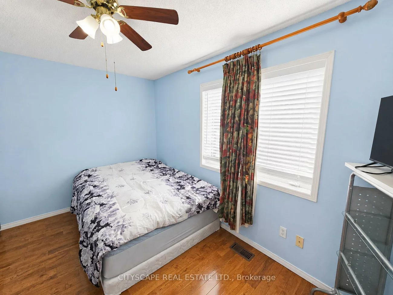 29, Centrepark, Brookhaven-Amesbury, Toronto