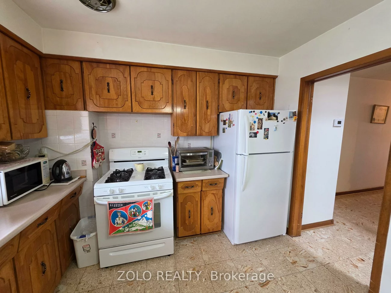 64, Prescott, Weston-Pellam Park, Toronto