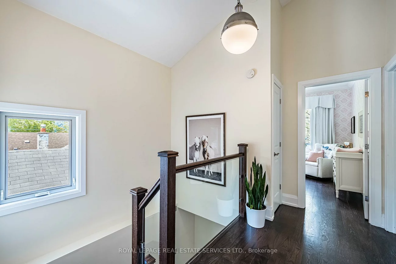 31, James, Long Branch, Toronto