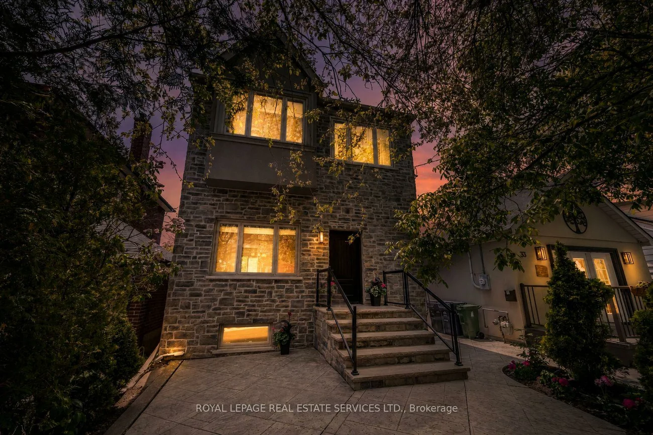 31, James, Long Branch, Toronto