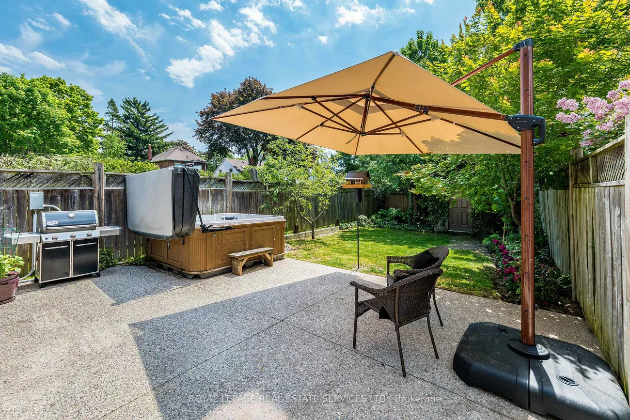 31, James, Long Branch, Toronto
