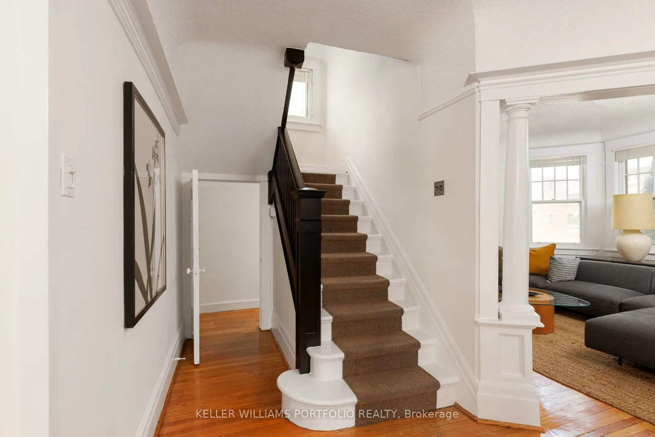 219, Howard Park, High Park-Swansea, Toronto