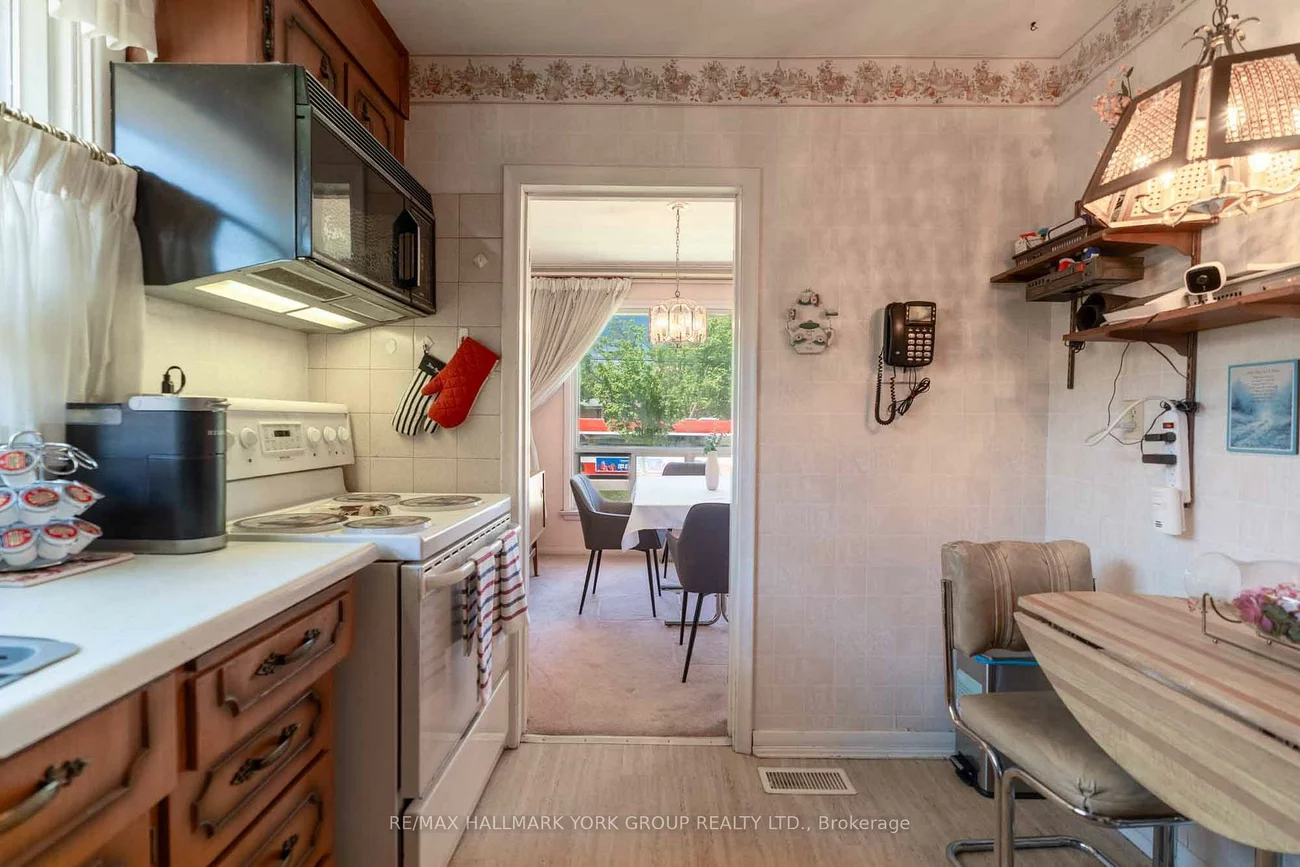 51, Eringate, Eringate-Centennial-West Deane, Toronto