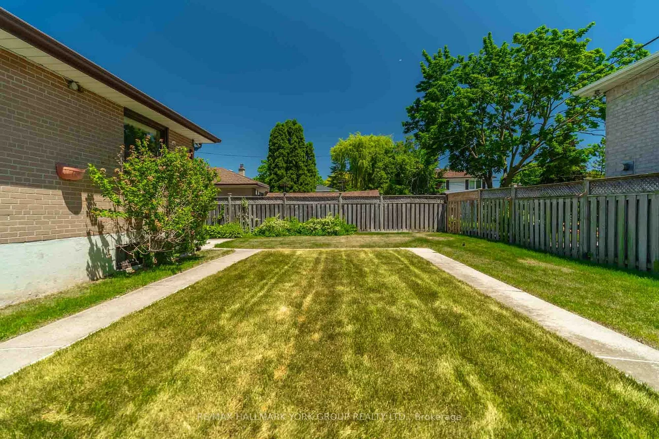 51, Eringate, Eringate-Centennial-West Deane, Toronto