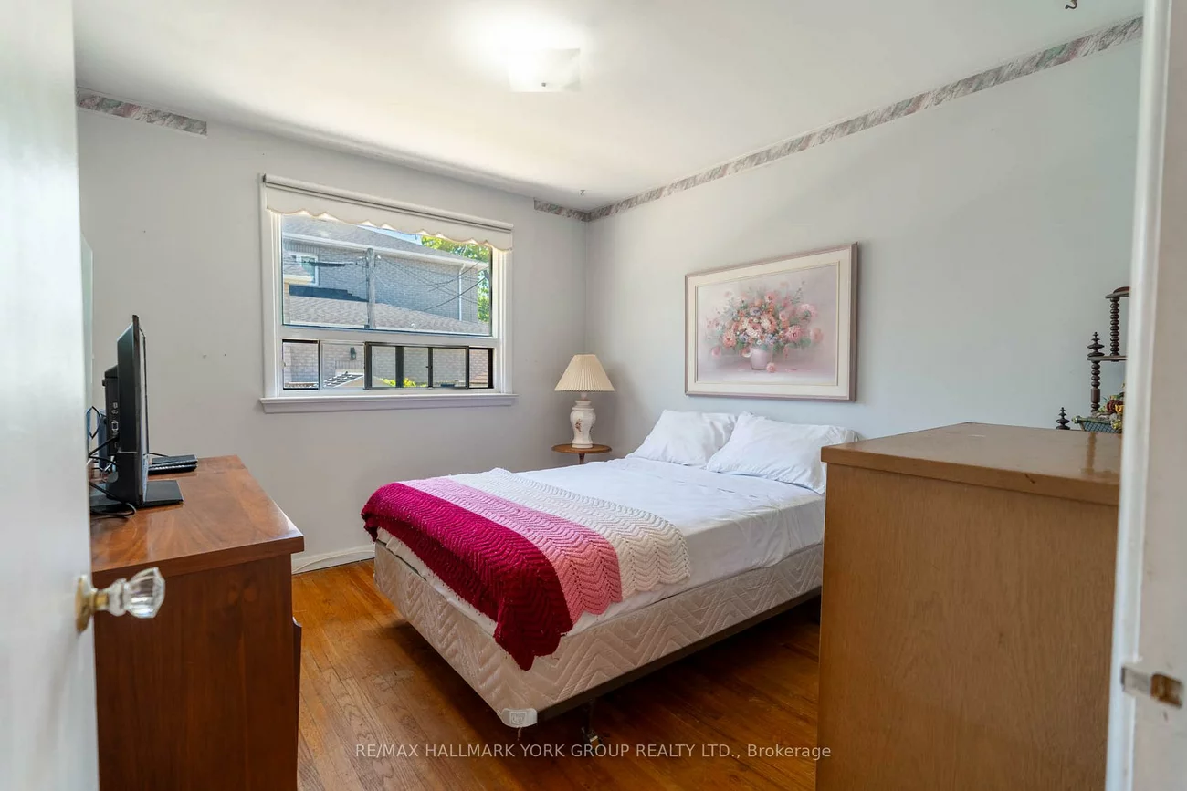 51, Eringate, Eringate-Centennial-West Deane, Toronto