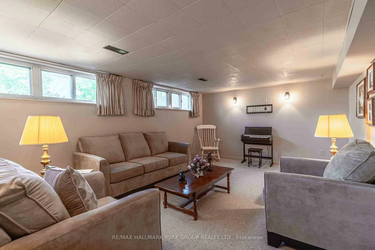 51, Eringate, Eringate-Centennial-West Deane, Toronto