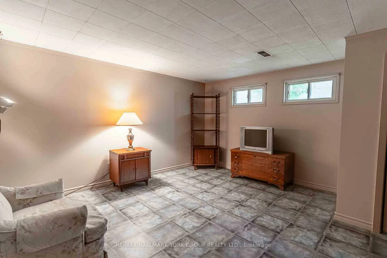 51, Eringate, Eringate-Centennial-West Deane, Toronto
