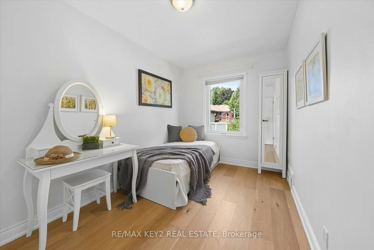 18, Jodphur, Humberlea-Pelmo Park W5, Toronto
