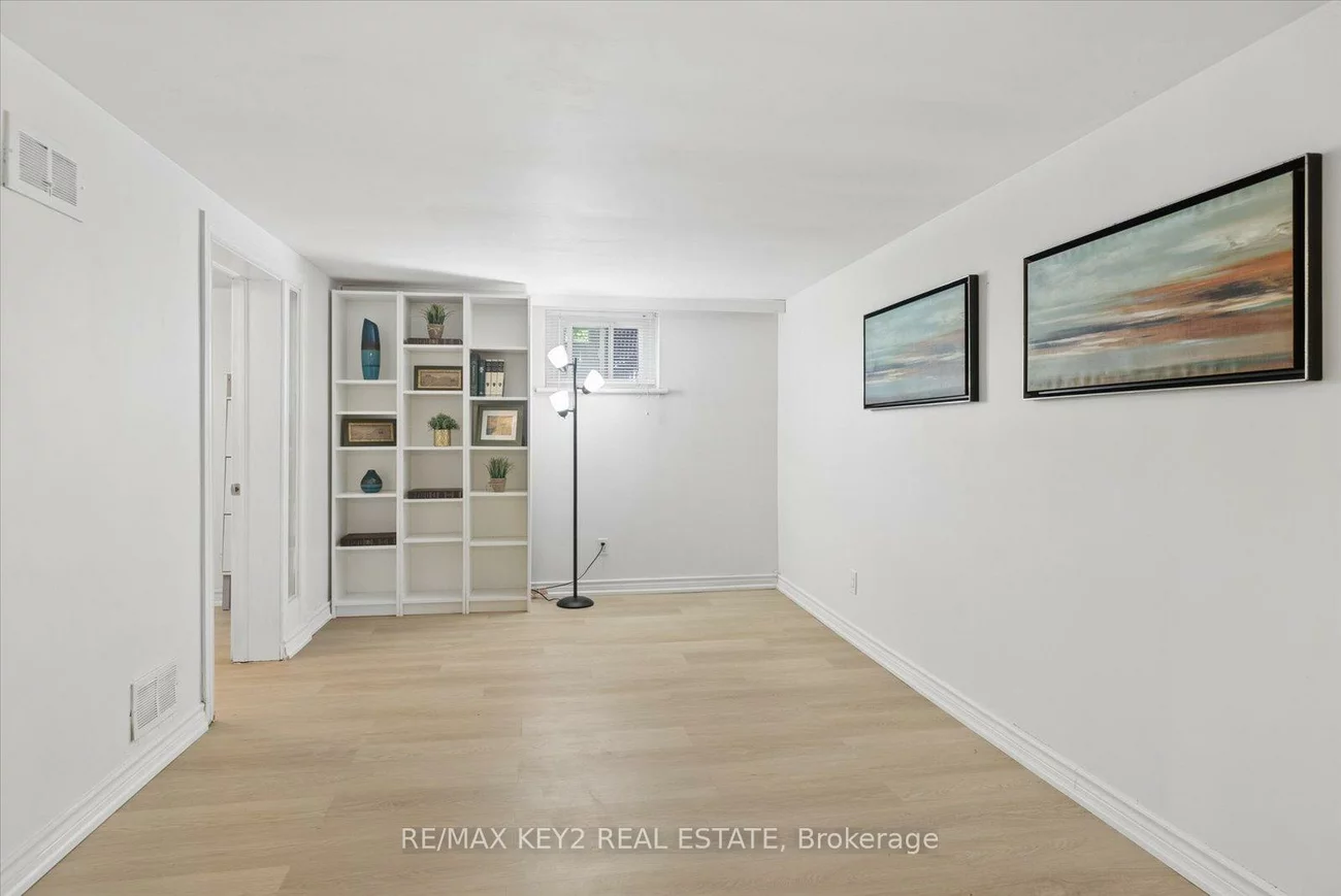 18, Jodphur, Humberlea-Pelmo Park W5, Toronto