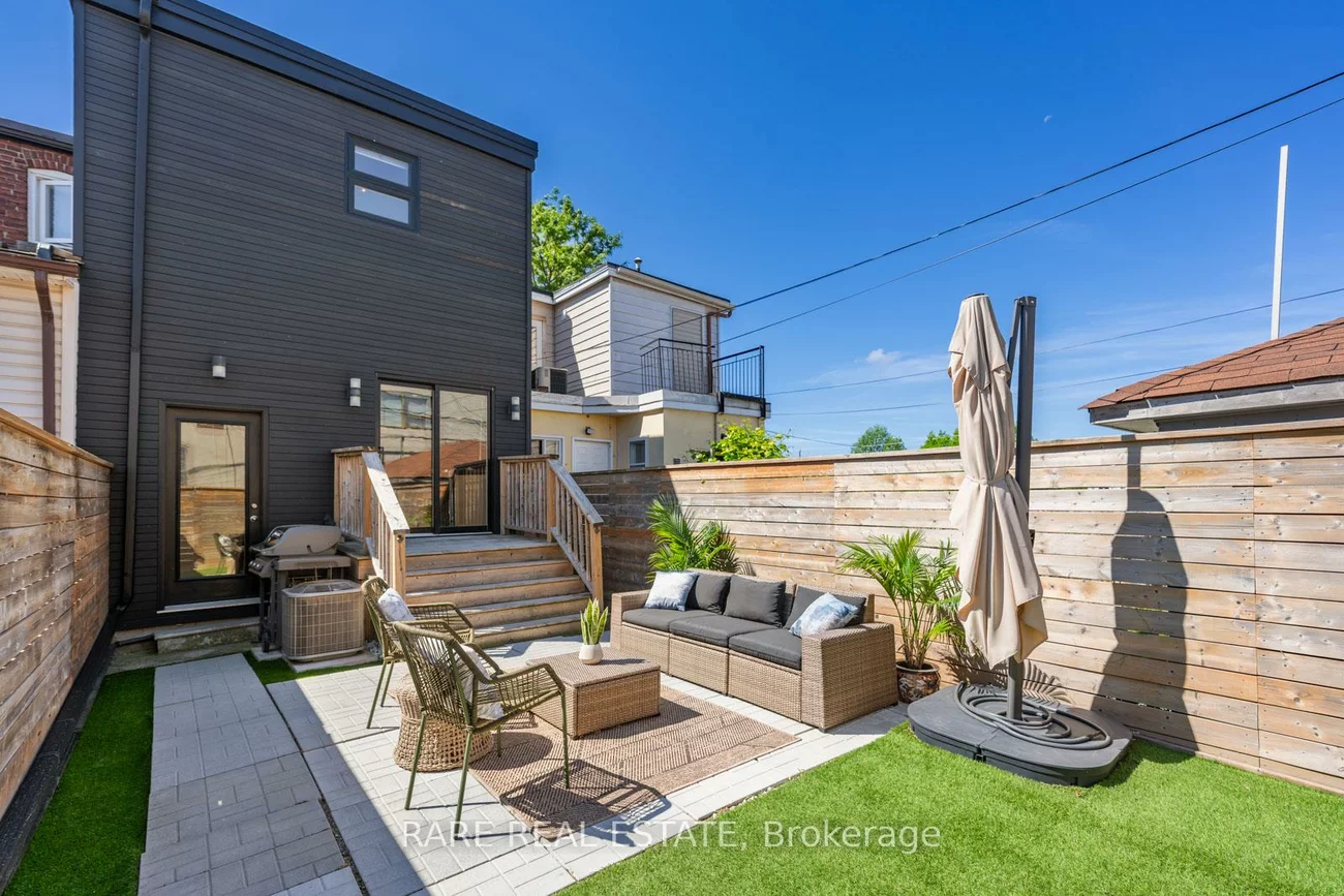118, Mackay, Corso Italia-Davenport, Toronto