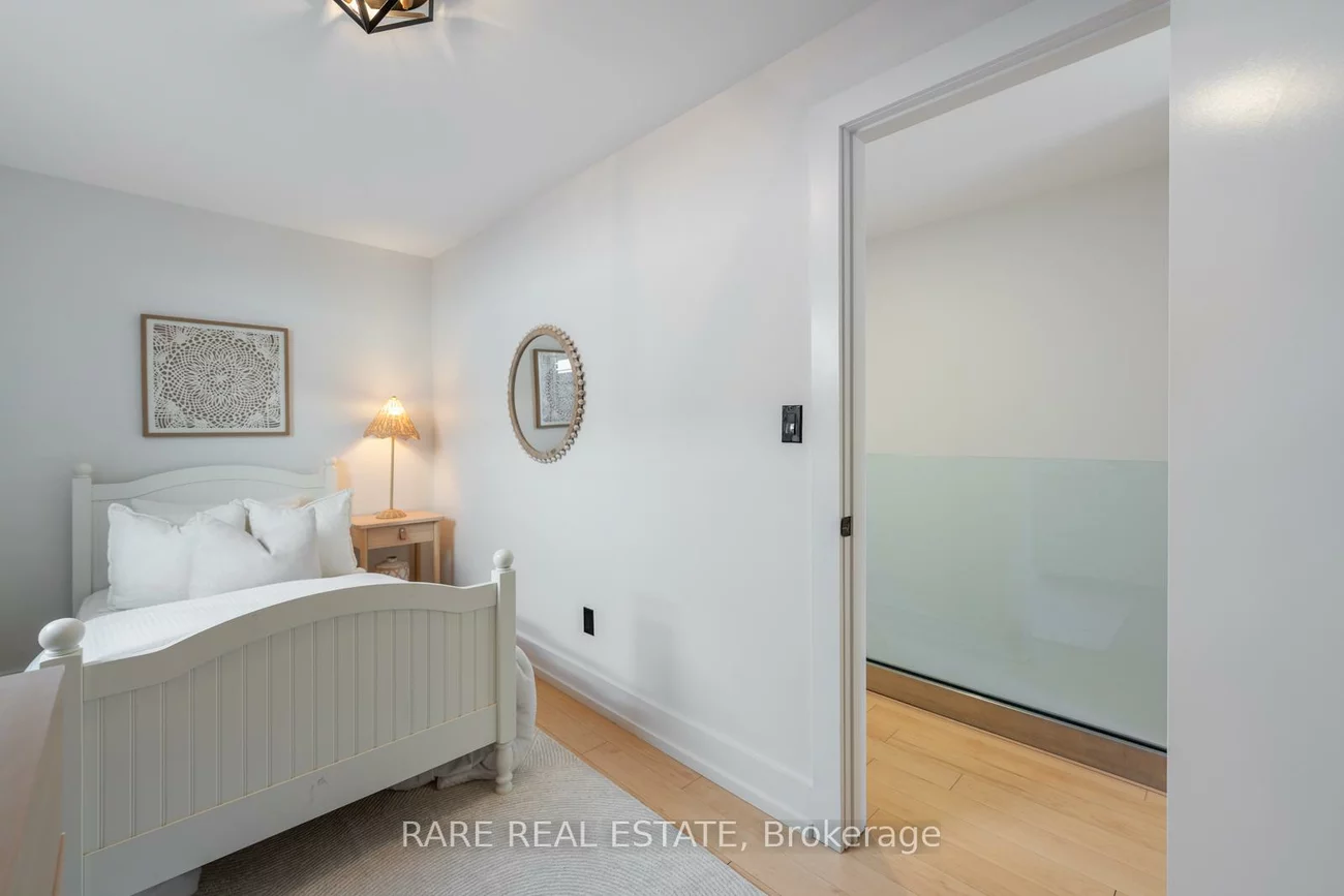 118, Mackay, Corso Italia-Davenport, Toronto